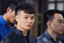 Khá "Bảnh" cười ngạo nghễ khi đến tòa nhưng lúc nghe tuyên án thì biến sắc