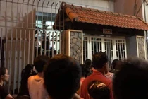 Hà Nội: Nam thanh niên xuống rửa bể chứa bị ngạt khí tử vong