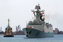 Tốc độ đóng tàu chiến của Trung Quốc vô địch thế giới