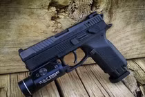 Đây là khẩu súng ngắn hiện đại nhất Công an Việt Nam