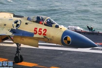 Sự thật tiến độ sản xuất tiêm kích J-15 Trung Quốc