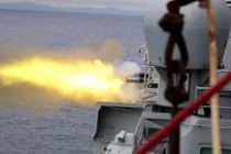 Theo dõi tàu chiến Nga-Trung nã pháo, đổ bộ rầm rộ (1)