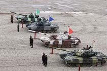 40 nước đua xe tăng ở Nga vào năm 2015?