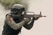 “Trùm” đạo nhái vũ khí Trung Quốc tố cáo Myanmar sao chép súng QBZ-97