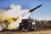 Tên lửa diệt hạm RBS-15 sẽ khiến tàu chiến Nga "rụt rè"?