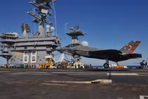 F-35C thử nghiệm thành công xuất sắc trên tàu sân bay