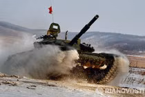 Xe tăng T-72 bắt đầu nã pháo tranh tài Tank Biathlon 2016