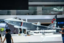 Máy bay chiến đấu J-20S, “quân bài chiến lược” mới của Trung Quốc