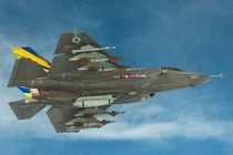 F-35C lần đầu bắn thử "sát thủ" tiêu diệt S-300