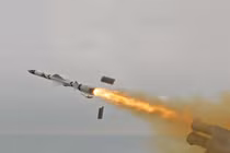 Pháp gấp rút sản xuất tên lửa Exocet cho Việt Nam?