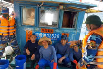 Biên phòng Việt Nam truy bắt 2 tàu cá Trung Quốc trái phép chỉ trong 1 tuần