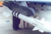 Việt Nam sắp nhận thêm tên lửa đối không R-73 Nga?