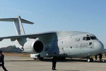 Siêu cơ vận tải Kawasaki C-2 Nhật Bản khó “đẻ” hàng loạt