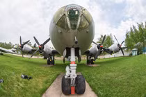 Soi nội thất máy bay ném bom Tu-4 cuối cùng của Nga