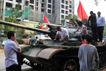 Thăm quan triển lãm vũ khí Thạch Gia Trang, Trung Quốc