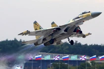 Trung Quốc hoãn mua tiêm kích Su-35 vì giá đắt?