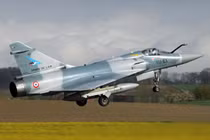 Pháp sắp bán được 18 tiêm kích Mirage 2000