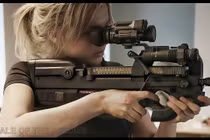 Việt Nam nên mua ngay khẩu tiểu liên xuyên giáp này