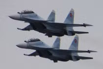 Vừa kêu giảm xung đột, máy bay Nga ồ ạt kéo vào Armenia: Khó hiểu!