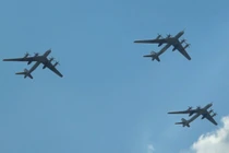 Nga huy động 10 máy bay ném bom Tu-95 oanh tạc hậu phương Ukraine