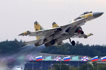 Trung Quốc tiếp nhận lô tiêm kích Su-35 đầu tiên năm 2017