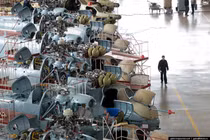 Đột nhập xưởng sản xuất "Thợ săn đêm" của Không quân Nga