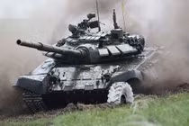 May mắn tăng T-72 Syria sống sót sau khi lĩnh TOW-2A