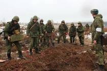 Bất ngờ cách Công binh Nga chào đón tân binh mới