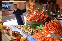 Ăn quá nhiều, nam thực khách bị đuổi khỏi nhà hàng buffet