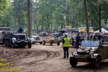 Thích thú dạo chơi bằng xe bọc thép Đức thời CTTG 2