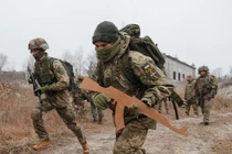 Một loạt quốc gia thuộc Liên Xô cũ dồn lực cho Ukraine chống Nga