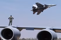 Máy bay chiến đấu Sukhoi đại thắng trong năm 2016?