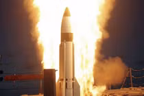 Có Standard-6 trong tay, Mỹ không cần đua số lượng tàu với Trung Quốc 