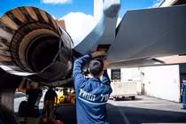 Đột nhập nơi Israel "hồi sinh" chiến đấu cơ mạnh nhất Trung Đông