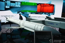 Khám phá “bom bay” của siêu tiêm kích Sukhoi Su-57 Nga