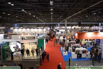 Thăm thú dàn vũ khí chống khủng bố tối tân ở Paris