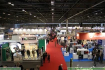 Thăm thú dàn vũ khí chống khủng bố tối tân ở Paris