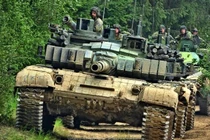 Ngả về NATO, Czech vẫn mơ tưởng về xe tăng Nga