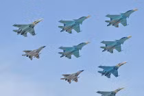 Hoàng tráng cuộc tổng duyệt duyệt binh của Không quân Nga 