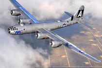 Mỹ là "ông tổ" của máy bay ném bom Nga và Trung Quốc