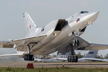 Tại sao tàu sân bay Mỹ phải "chết khiếp" trước Tu-22M3 Nga?