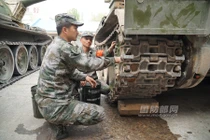 Đột nhập trường dạy sửa xe tăng của Trung Quốc