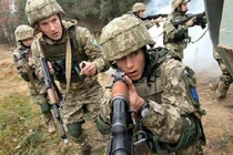 Đưa quân vào Ukraine, châu Âu muốn đóng băng xung đột