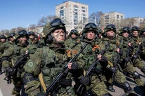 Ghê sợ sức mạnh bộ quân trang Ratnik của lính Nga