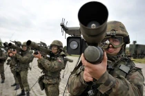 Tại sao tự vệ miền đông Ukraine có vũ khí liên minh NATO?