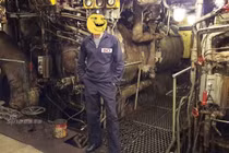 Chết khiếp bên trong hệ thống động cơ tàu sân bay Nga