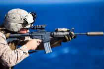Những cải tiến giúp khẩu tiểu liên M16 tồn tại hơn 50 năm qua