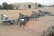 Ai dùng Su-24 không kích căn cứ dân quân ở Libya?