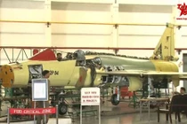 Khám phá nơi lắp ráp tiêm kích "khủng" rẻ nhất thế giới