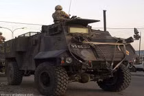 Ukraine nhận lô xe thiết giáp AT105 đầu tiên từ Anh